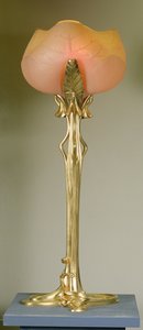 テーブルランプ、c.1902-04（青銅色のガラスとガラス）